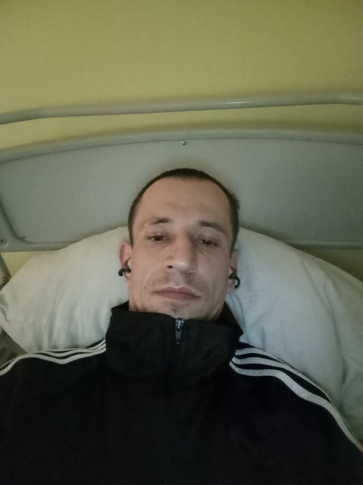 49331855  , 37 ,    