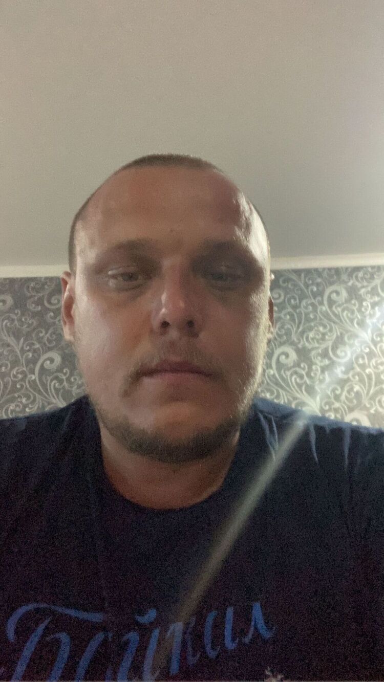  28312085  , 37 ,    
