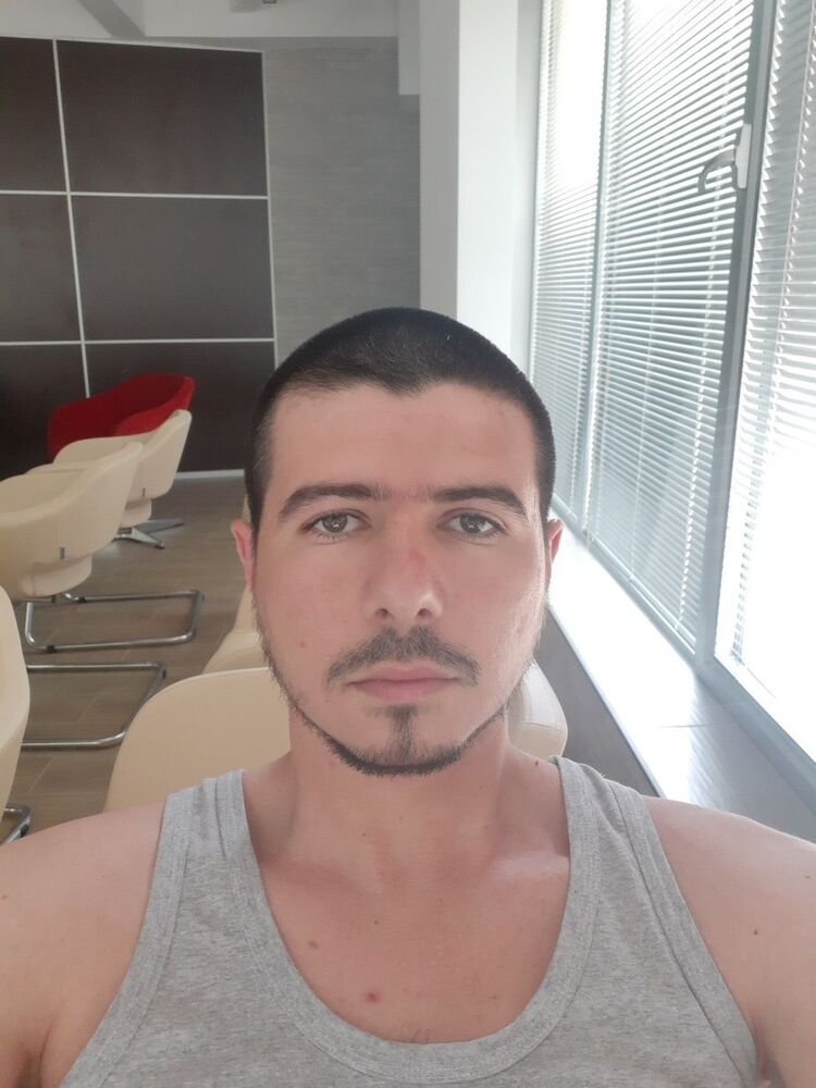  ,   Arman, 35 ,   ,   , c 