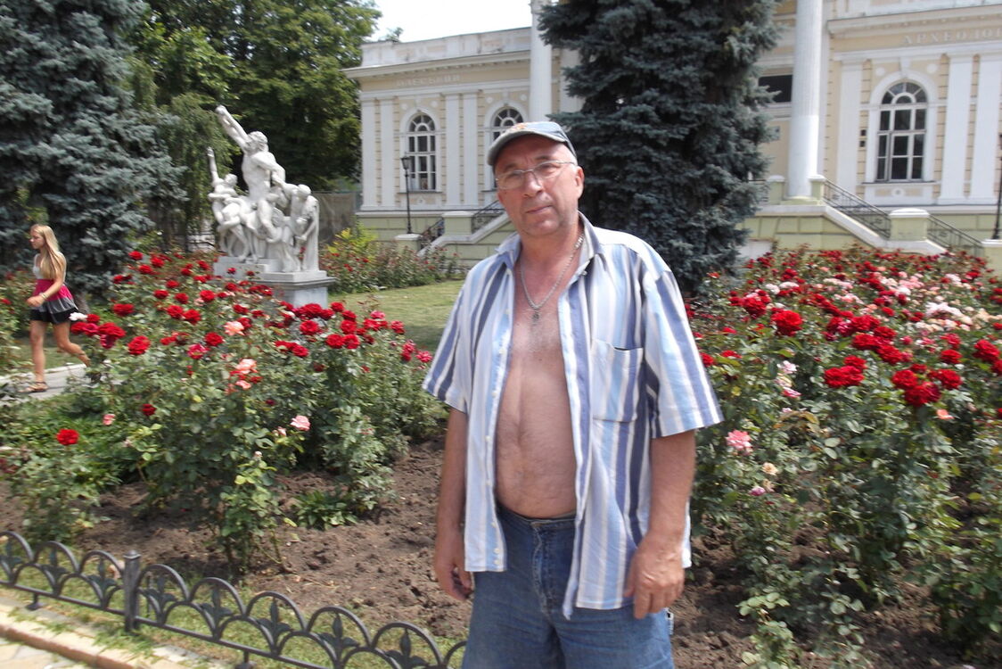  ,   Konstantin, 65 ,   c 