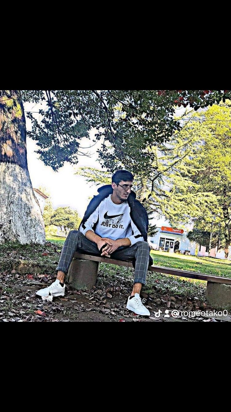  43821445  Romee, 26 ,    