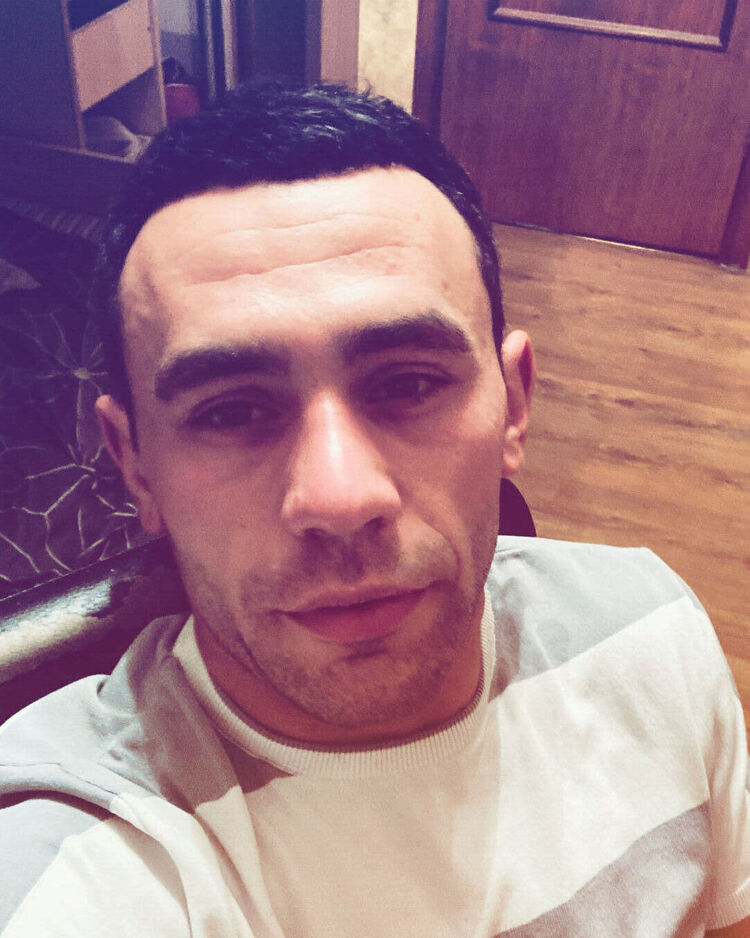  49675285  , 31 ,    
