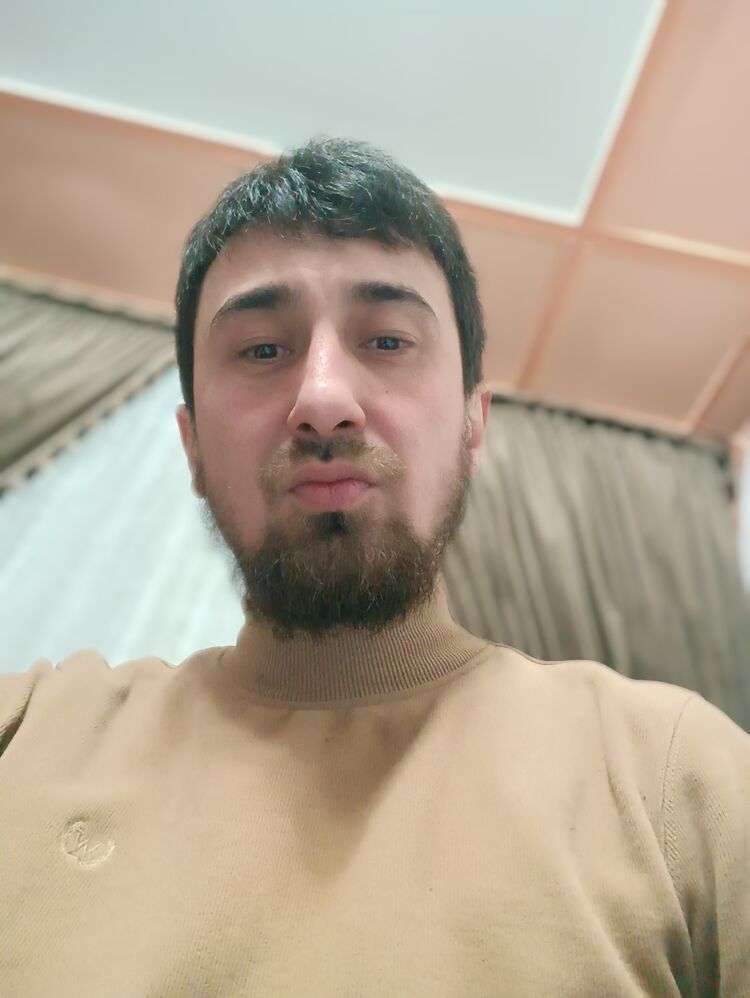  ,   Akbar, 35 ,   ,   