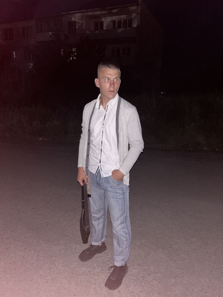  35920575  , 25 ,    