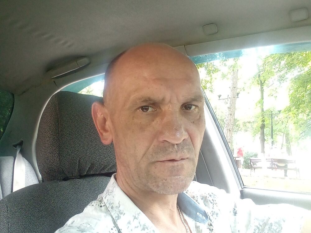  37728315  , 49 ,     