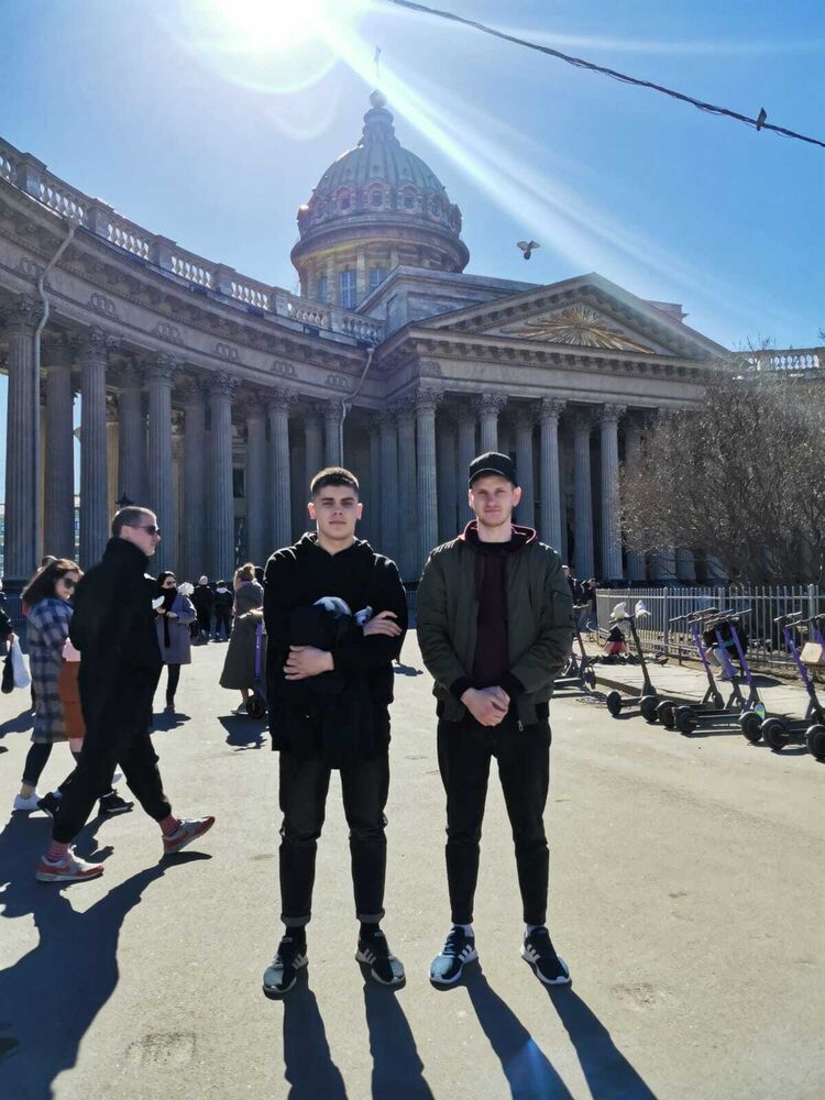  26213885  , 22 ,    -