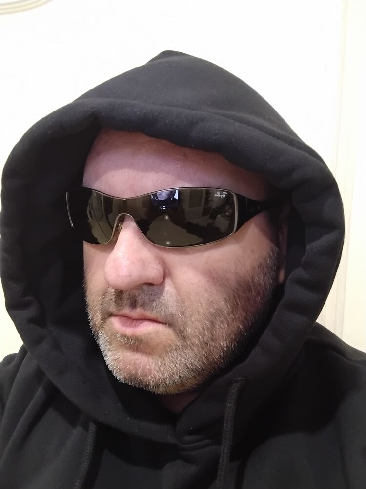  42479175  , 49 ,    