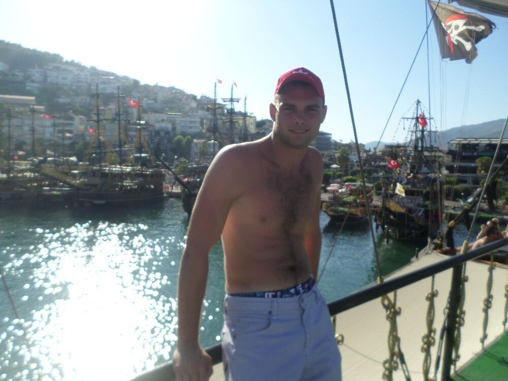  ,   Vladik, 32 ,   ,   , c , 