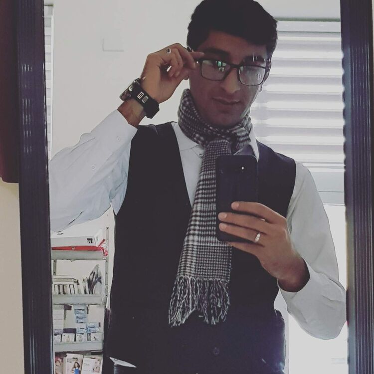  15167745  Sadig, 38 ,    