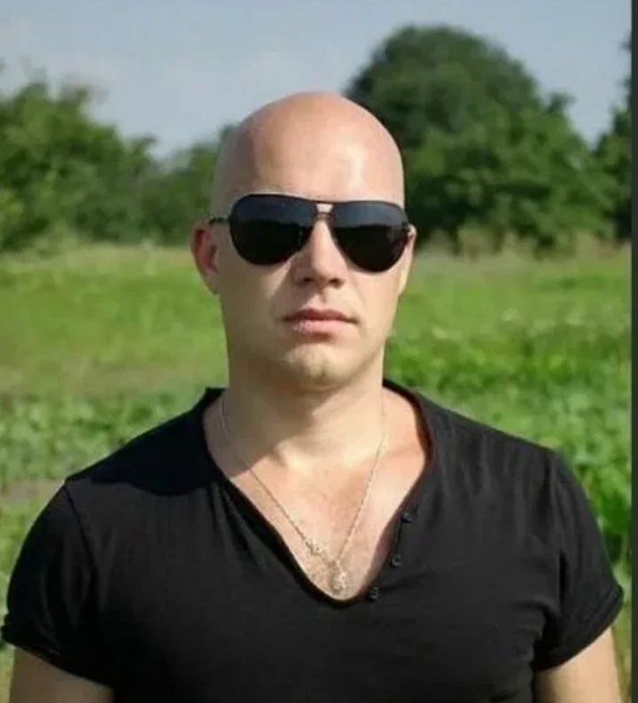  35758245  Ruslan, 37 ,    