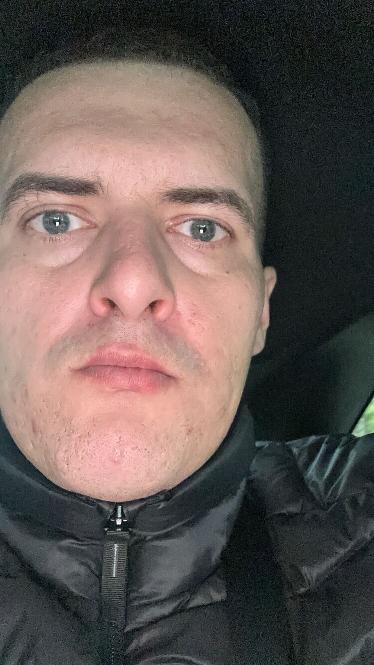  46806675  , 40 ,    