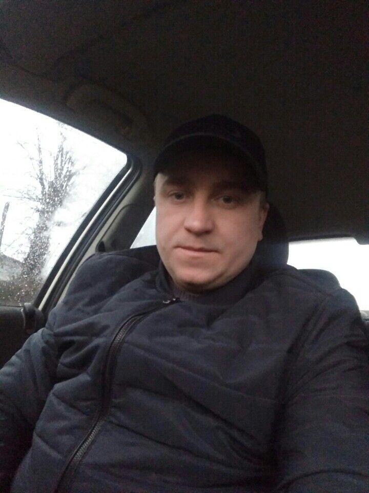  11827335  Vitalik, 32 ,    