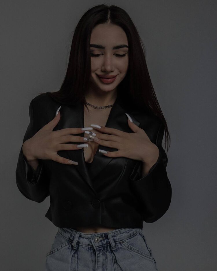  50510775  Diana, 23 ,    