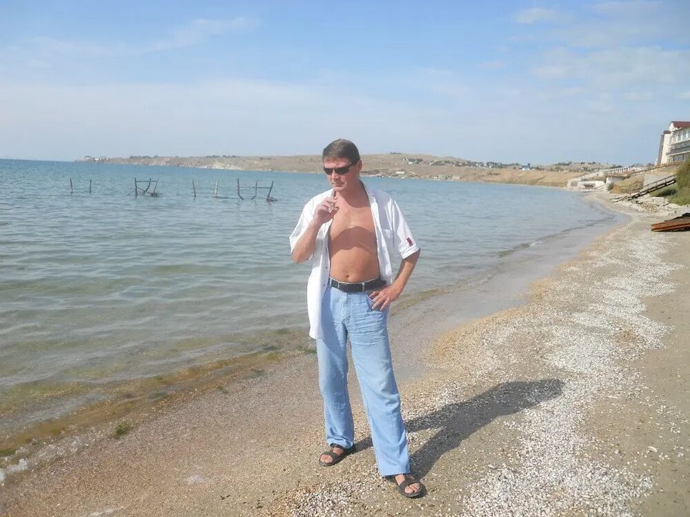  42895635  Vasiliy, 56 ,    
