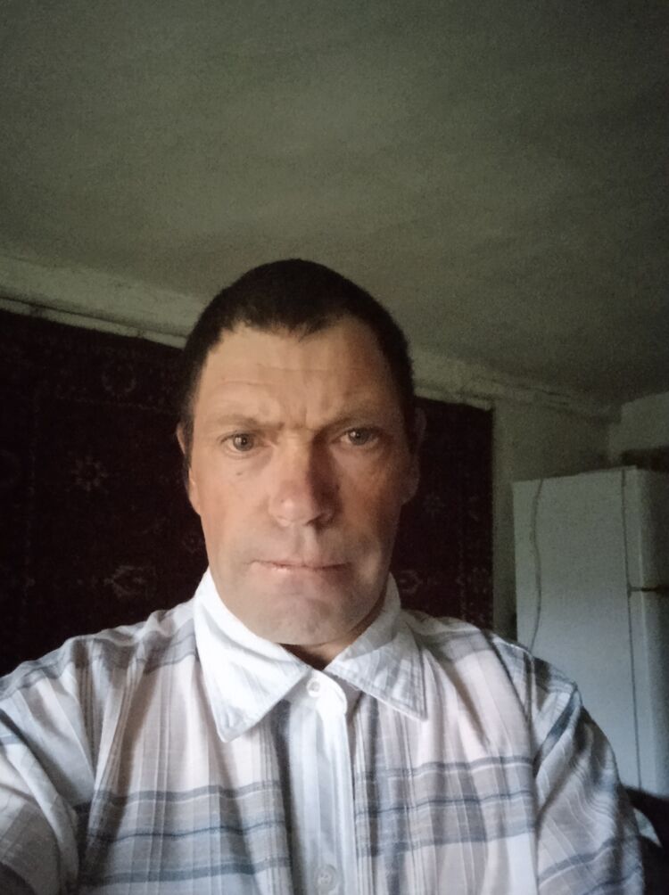  41858555  Volody, 41 ,    -