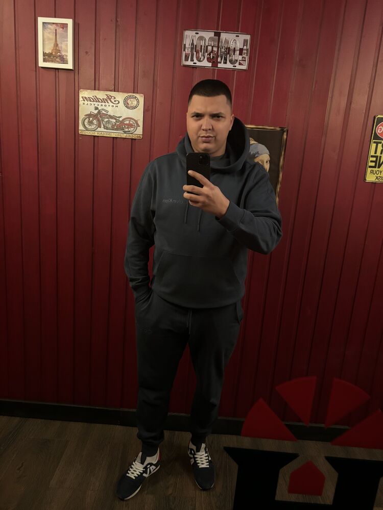  ,   Vladimir, 27 ,   ,   