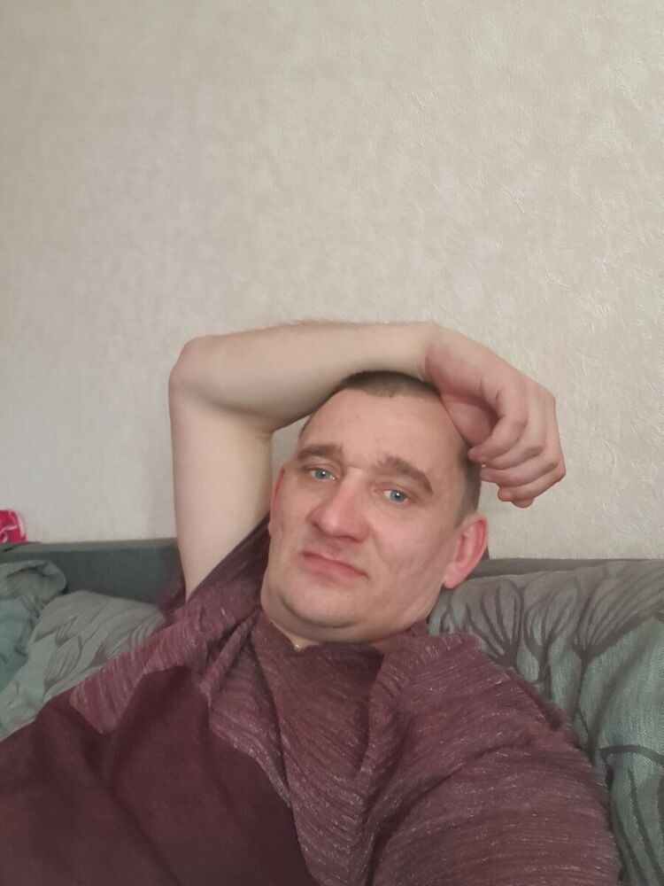  20983895  Roman, 43 ,    