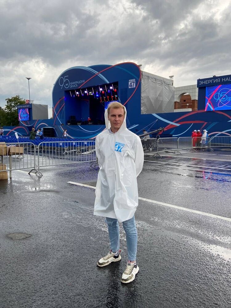  28375955  , 33 ,    -