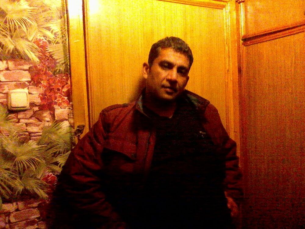  4352895  David, 48 ,    