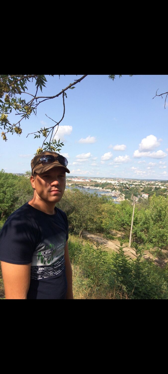  ,   Sergei, 38 ,   ,   , c 