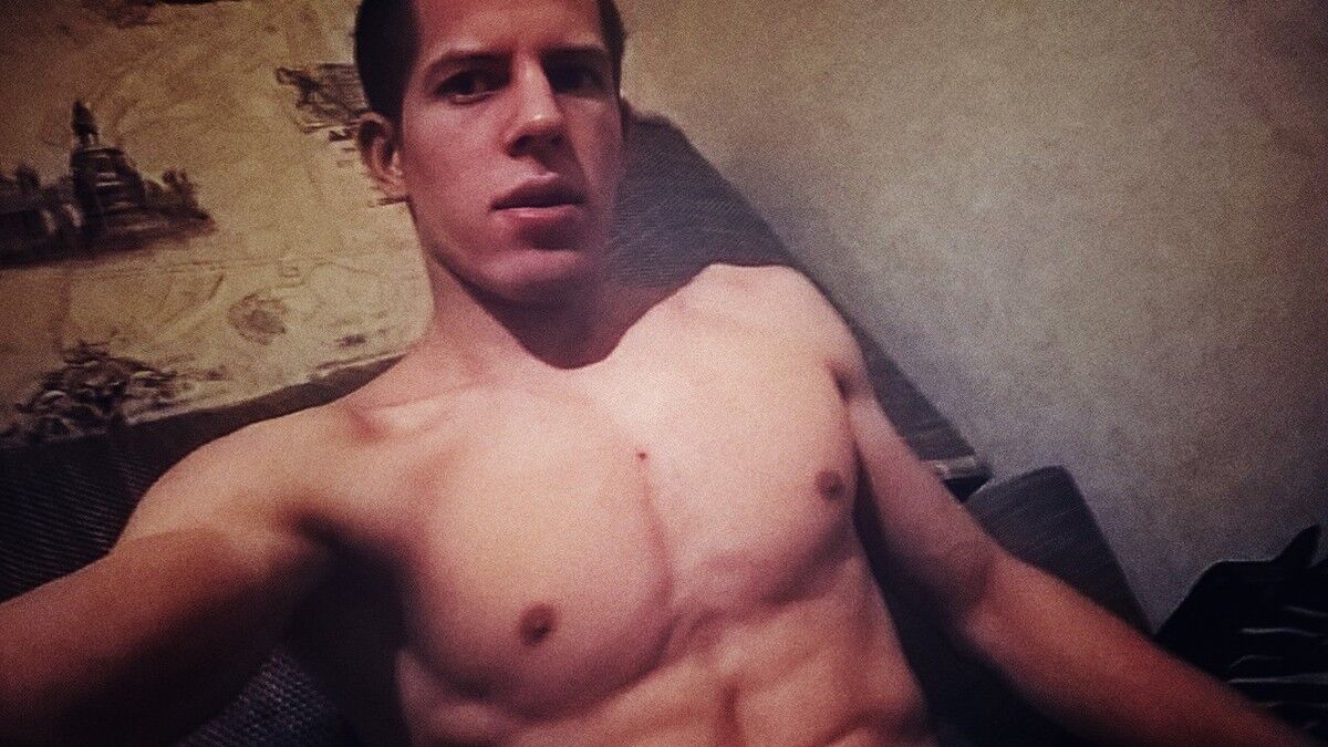  8982575  Andrey, 30 ,    