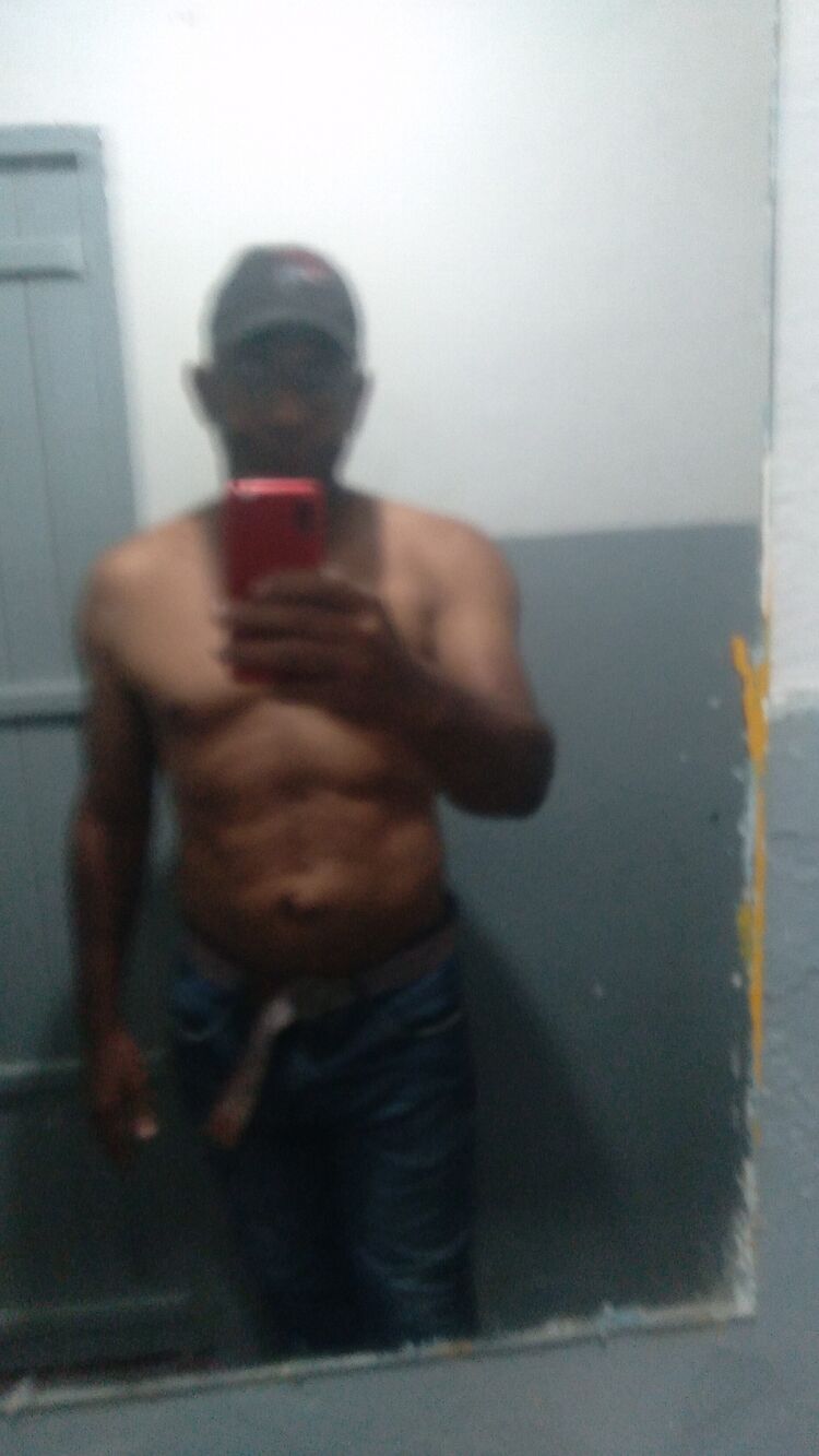  32525595  Tavares, 56 ,    -