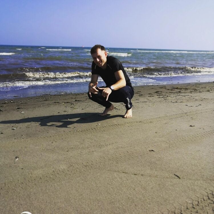  53593585  , 39 ,    -
