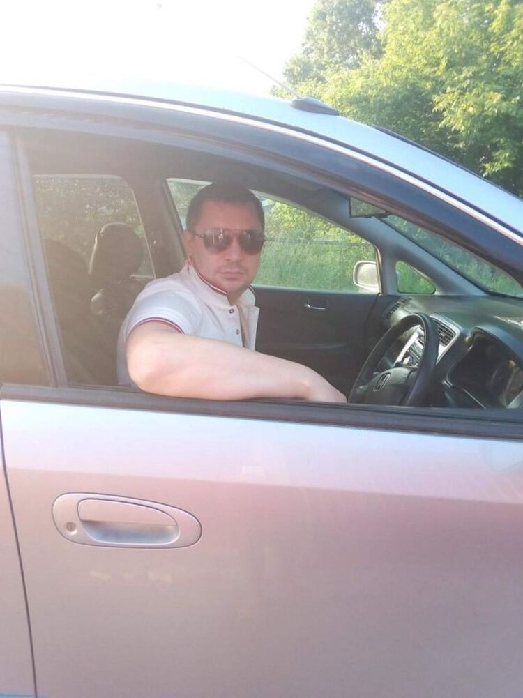  ,   Pasha, 42 ,  