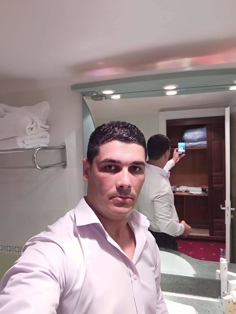 ���������� ������, ���� ������� Betrouni, 39 ���, ������������ ��� ������, ����� � ���������, c�������� ���������