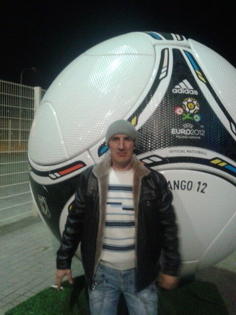  6911355  Andreu, 51 ,    