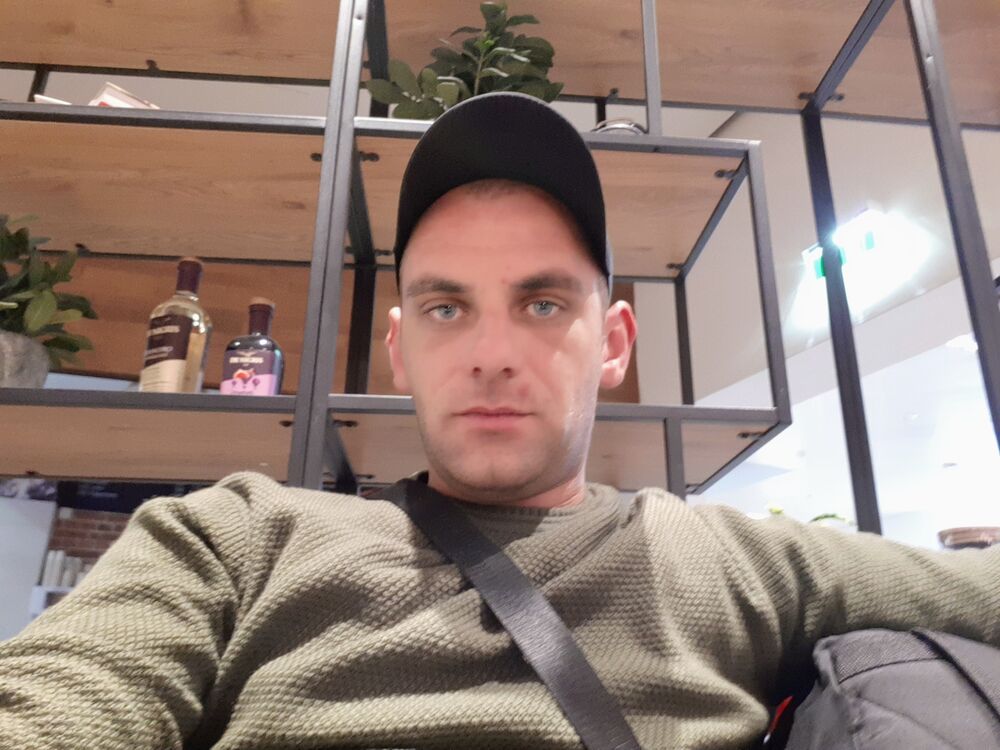  ,   Lasha, 34 ,   ,   