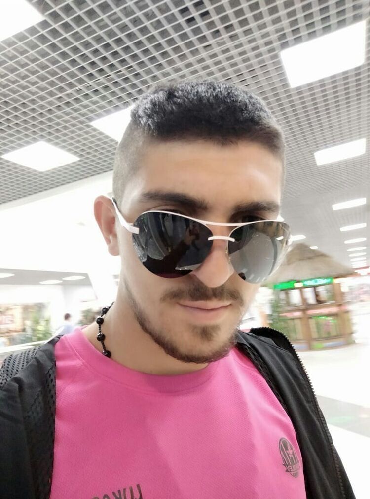  ,   Ali, 25 ,   ,   , c 