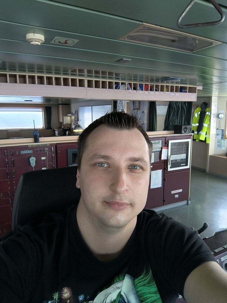  43760505  , 32 ,    