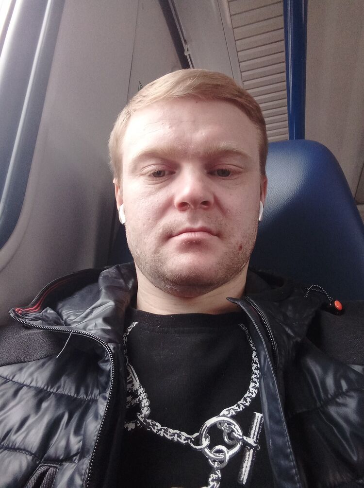 ���� 42997355 ������� �������, 32 ����, ���� ���������� � �����������