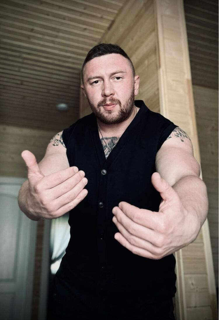  43442415  , 37 ,    -