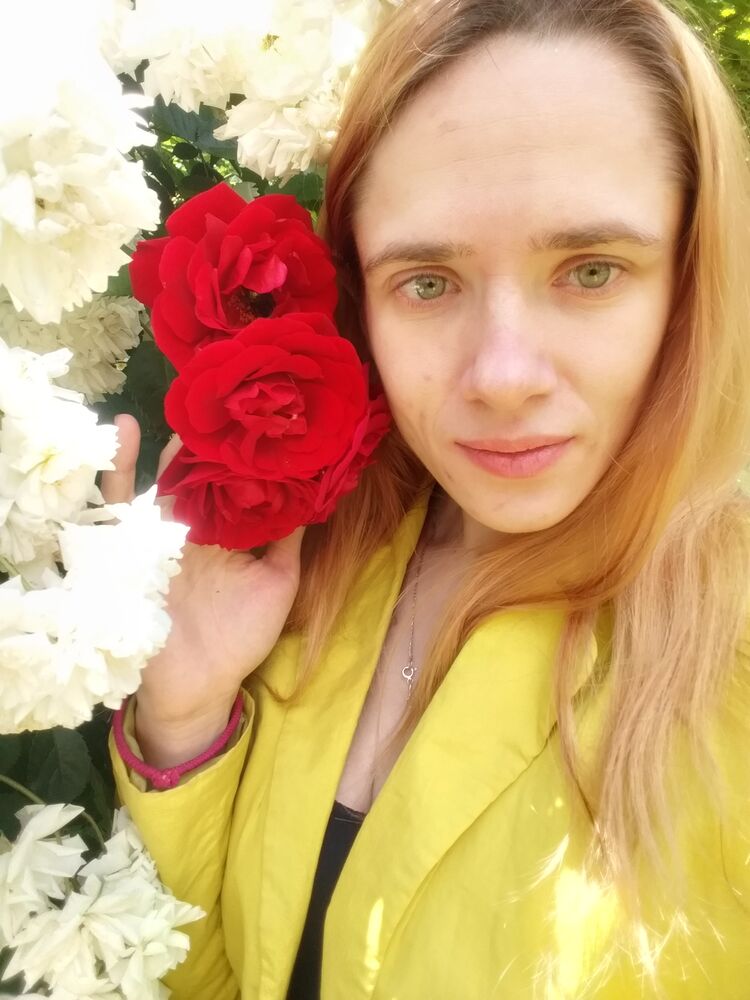  37451365  Tina, 28 ,    