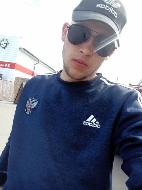  46077915  , 21 ,    