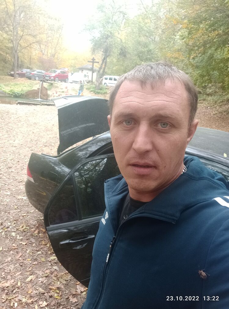  30247485  , 37 ,    