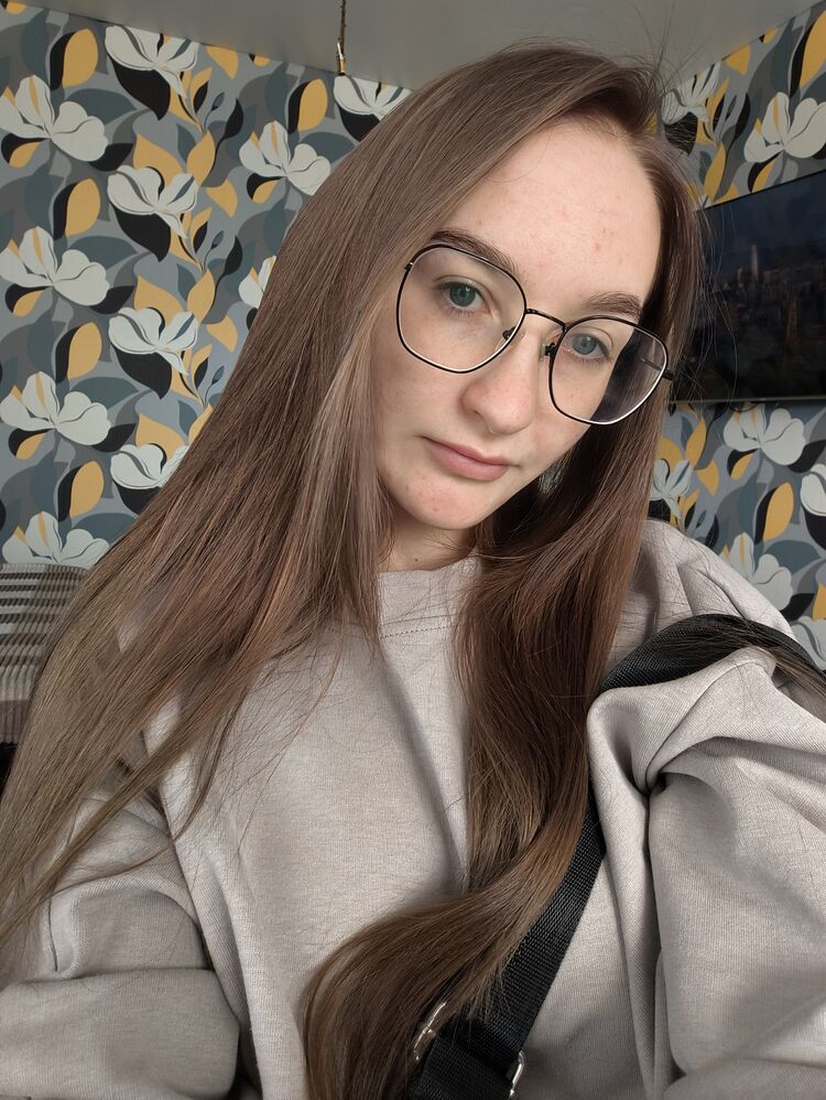  54678255  Viktoria, 20 ,    