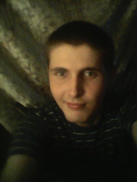  7725495  Svitoslav, 29 ,    