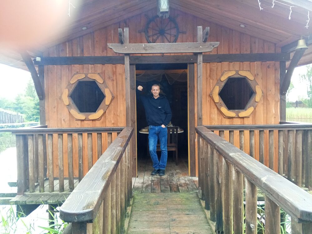  54570725  Lyosha, 38 ,    