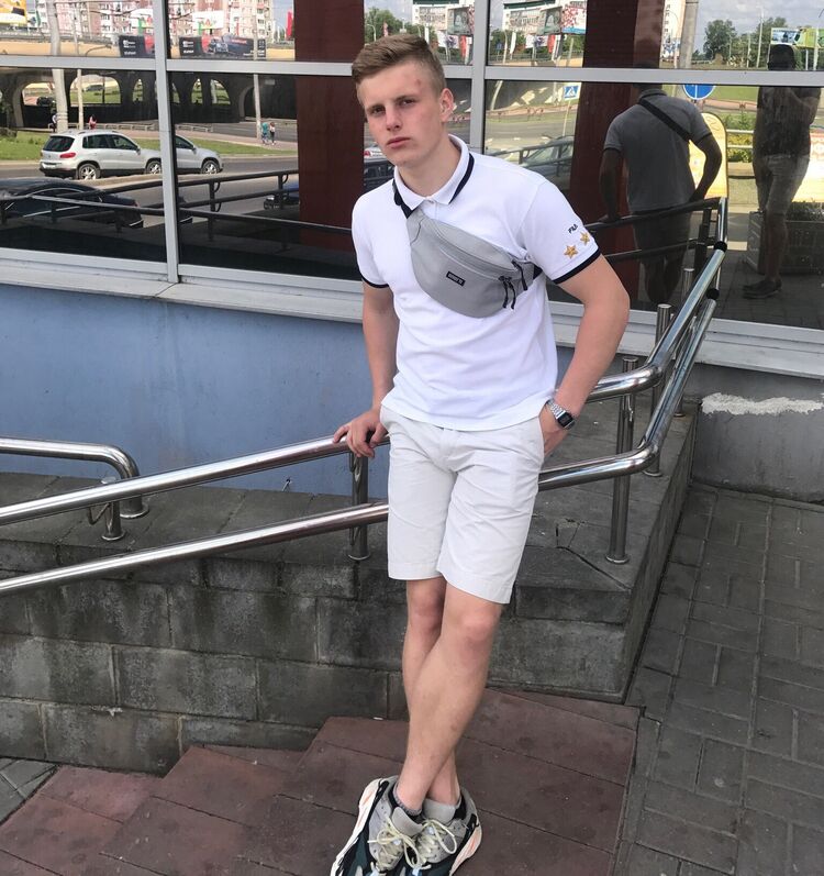  ,   Dmitrijs, 27 ,   ,   , c 