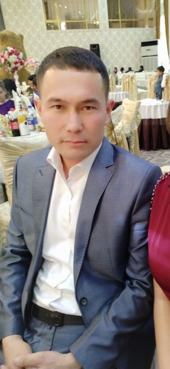  ,   Erik, 39 ,   ,   , c 