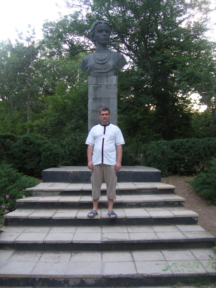  4237815  Slava, 47 ,    