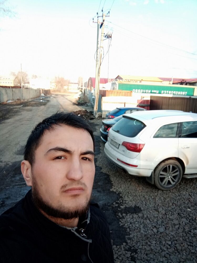  19556855  Feruz, 33 ,    