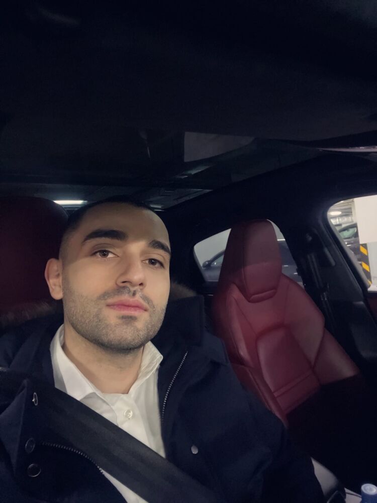  29954405  Robert, 42 ,    