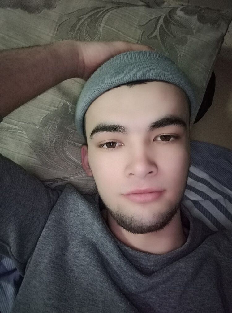  ,   Farik, 24 ,   ,   