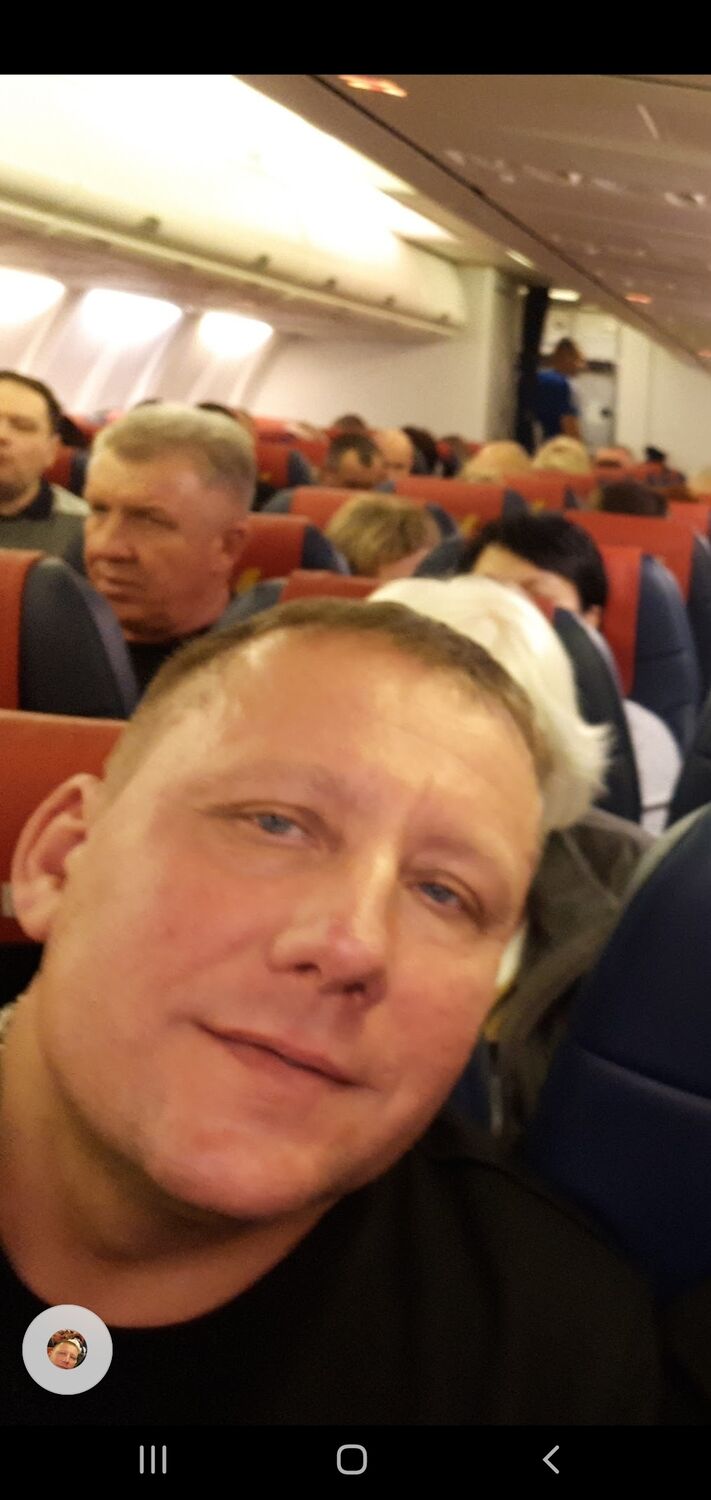  ,   Valentin, 47 ,     , c 