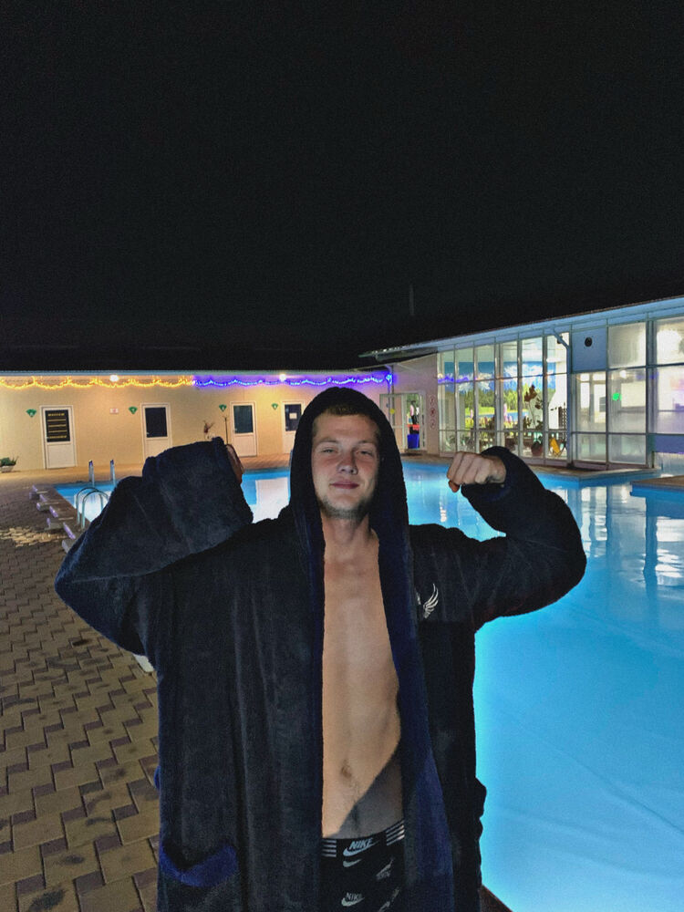  38062105  Egor, 23 ,    