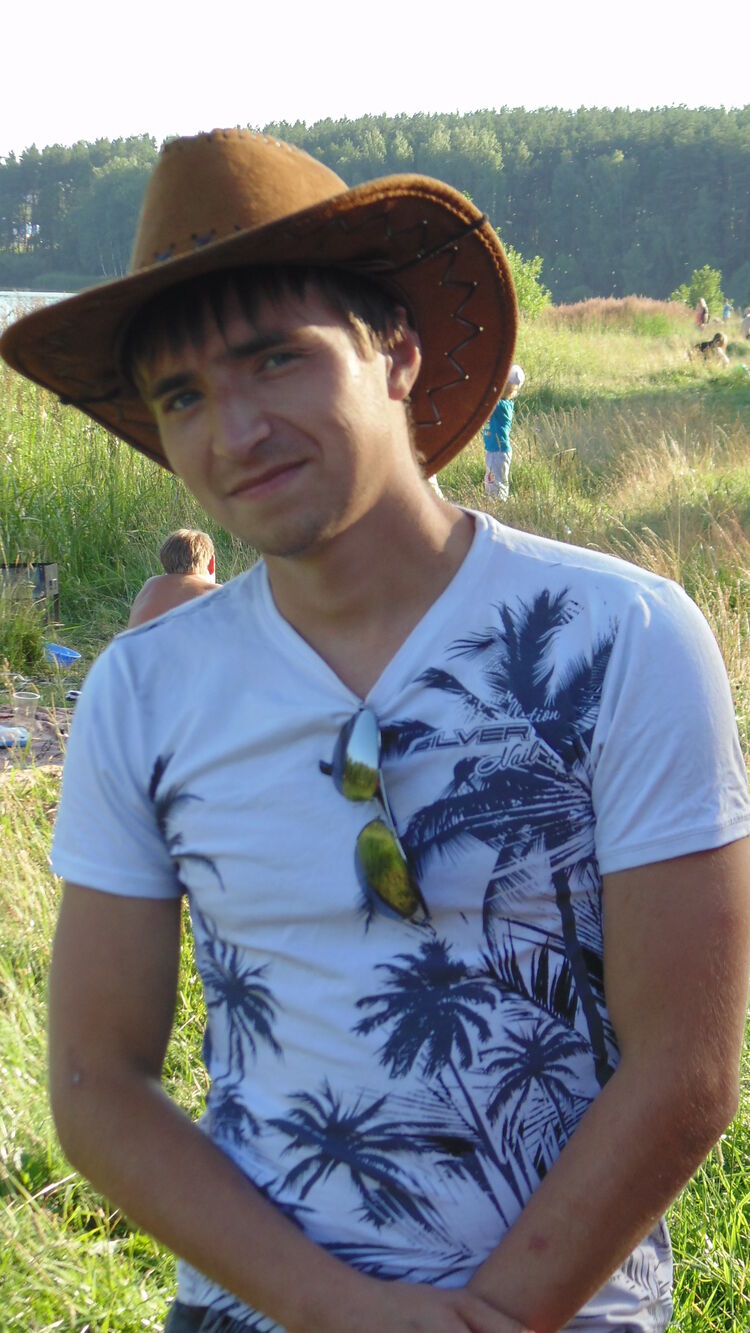  33720925  Rus, 36 ,    